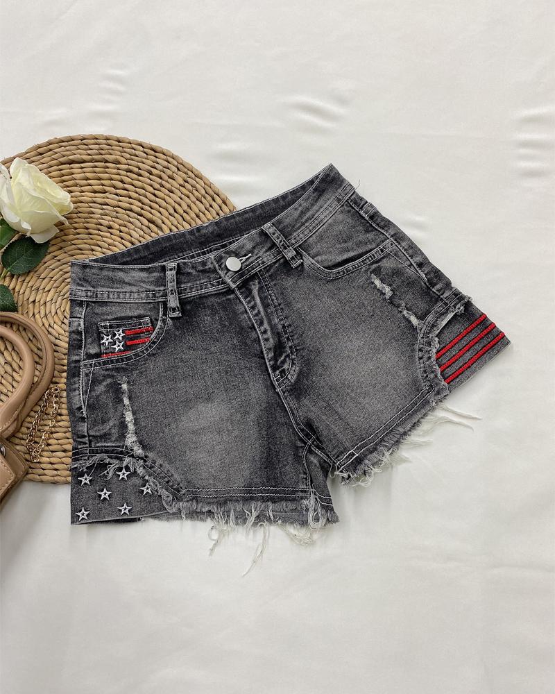 Star Embroidery Raw Hem Denim Shorts