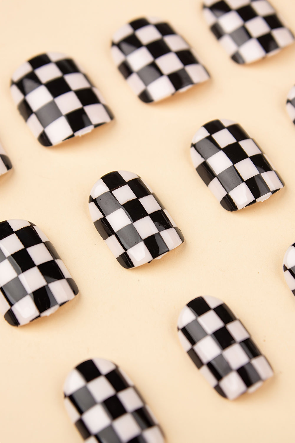 Black Checkerboard Pattern Resin Square Nail Sticker Set