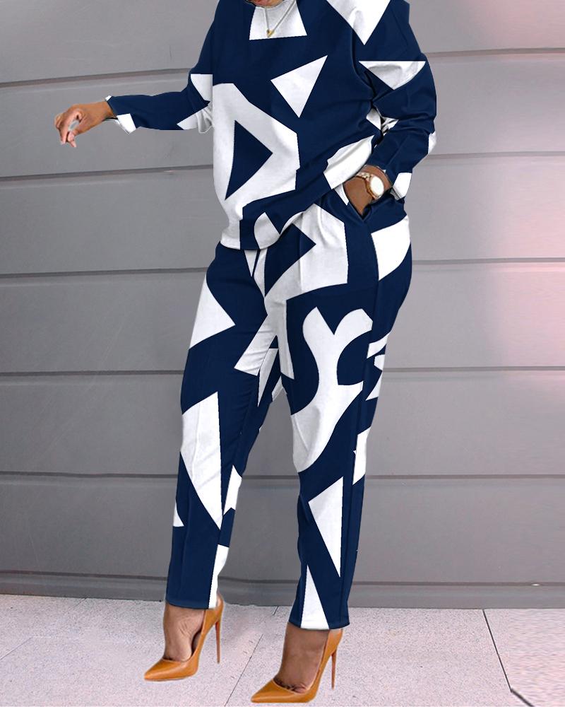 Plus Size Geometric Print Long Sleeve Top & Pants Set