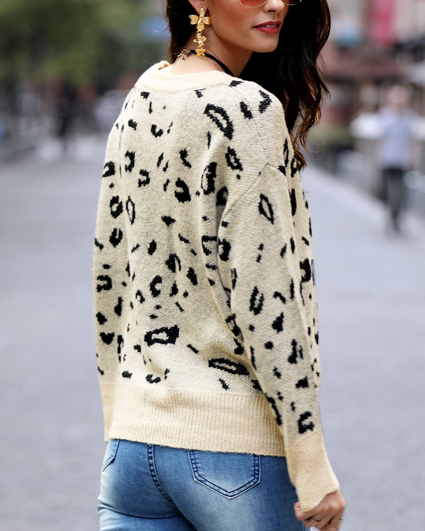 Round Neck Leopard Print Casual Sweater