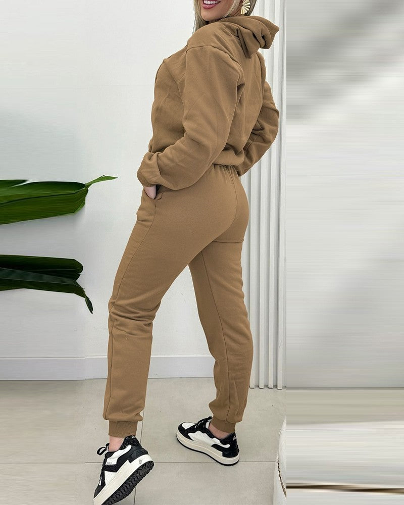 Kangaroo Pocket Design Hoodie & Cuffed Sweatpants Set