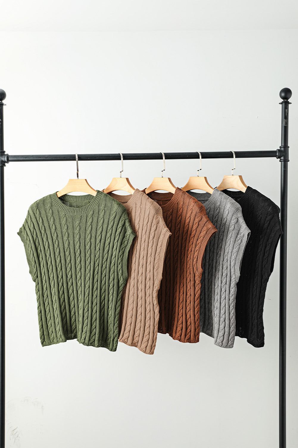 Black Crew Neck Cable Knit Short Sleeve Sweater