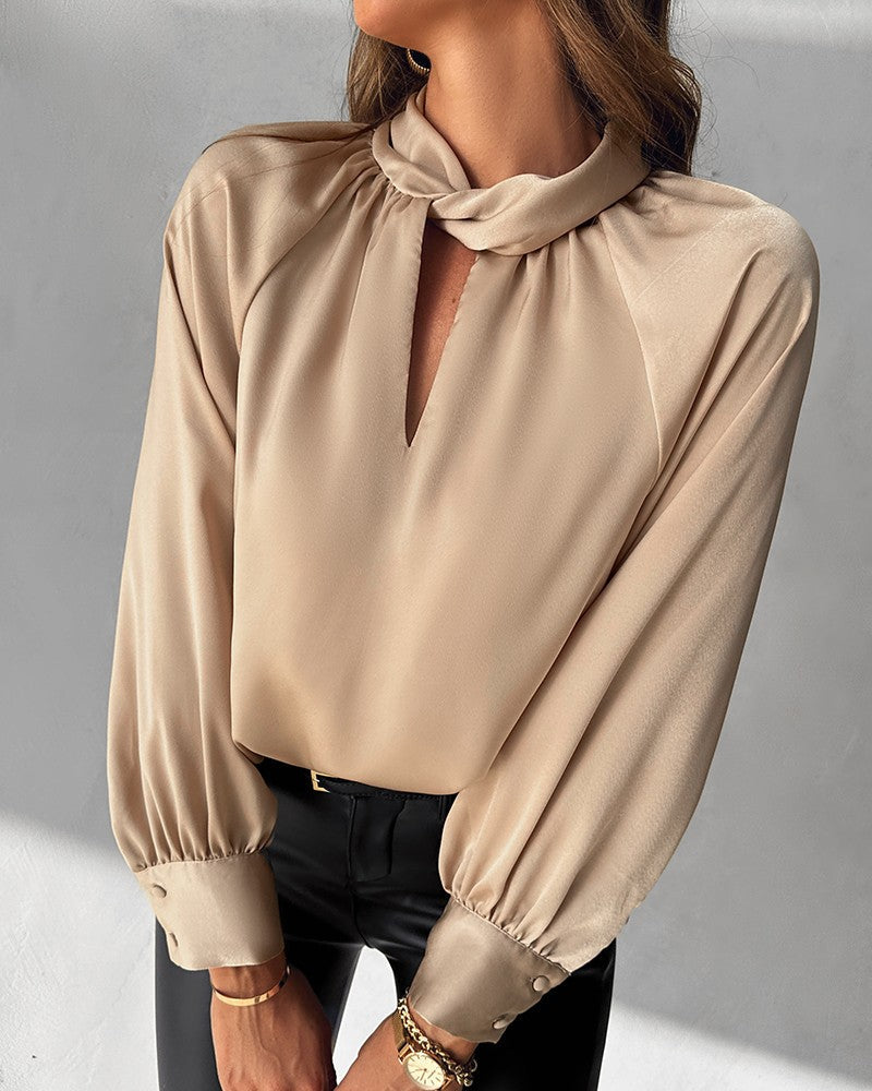 Keyhole Neck Twisted Ruched Top