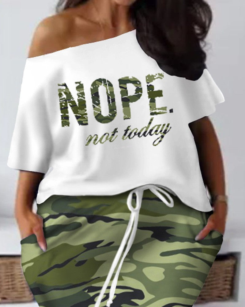 Plus Size Slogan Camo Print Top & Drawstring Maxi Skirt Set