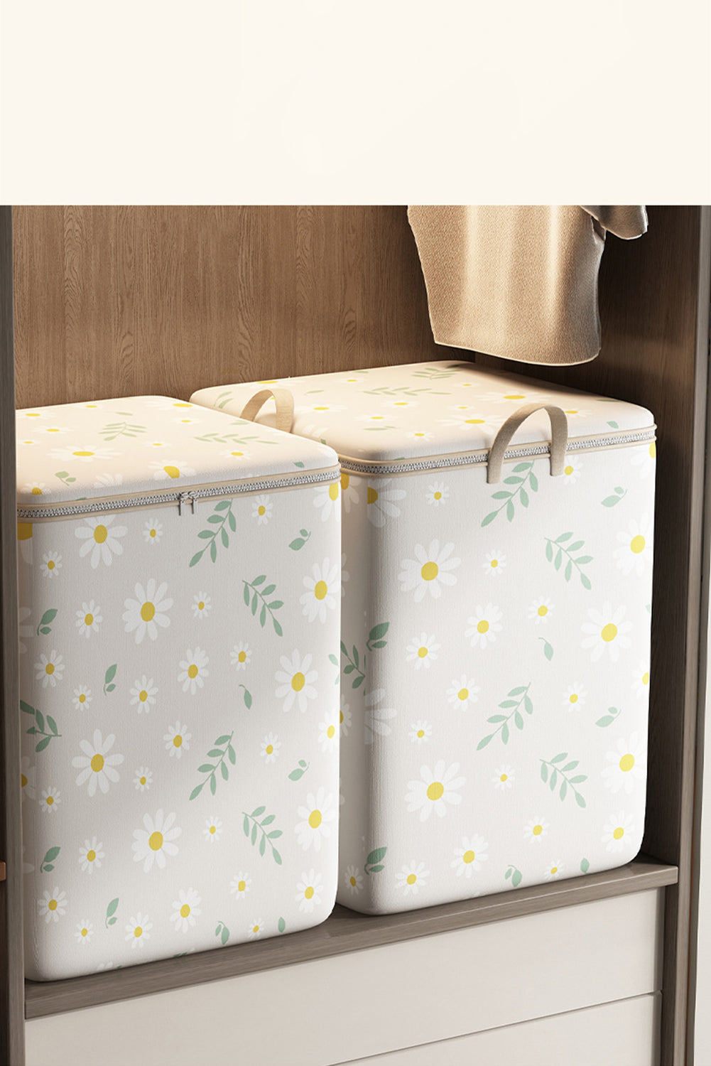 White Daisy Print Wardrobe Large Storage Bag with Lid