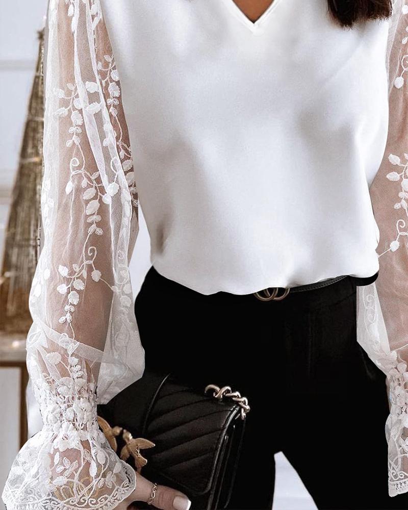 Keyhole Neck Sheer Mesh Embroidery Top